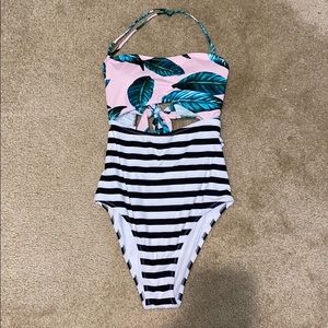Cupshe one piece cut out swim suit